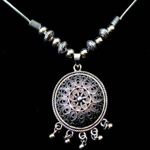 Artistic Circle Silver Chain