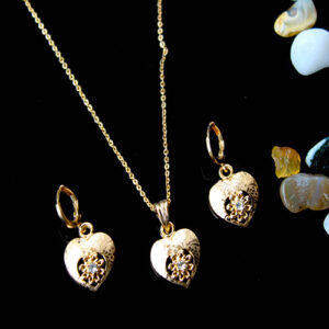 Cute Gold Chain and Earrings Set – Heart Shaped