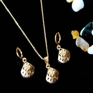 Cute Gold Chain and Earrings Set - Sea Shell Shaped