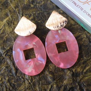 Elegant Ovel Shaped Pink Western Earrings