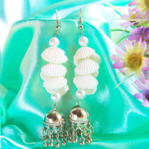 Enchanting Sea Shell & Pearls with Silver Beads Dangle Earrings