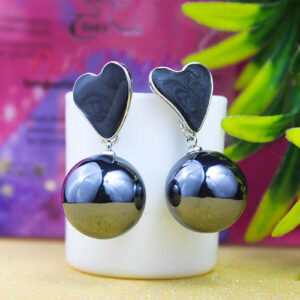 Elegant Black Heart Pearl Earrings