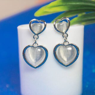 Lovely Heart Shaped Silver Dangler Earrings